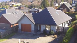 559716_1.jpg