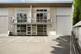 5804812_1.jpg