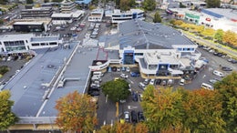5805741_1.jpg