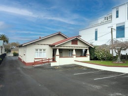 5807061_1.jpg