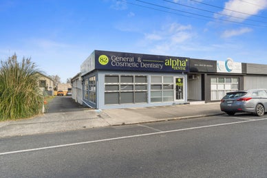 5807234_1.jpg