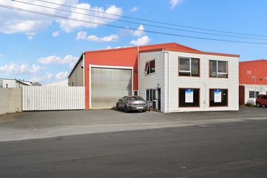 5807312_1.jpg