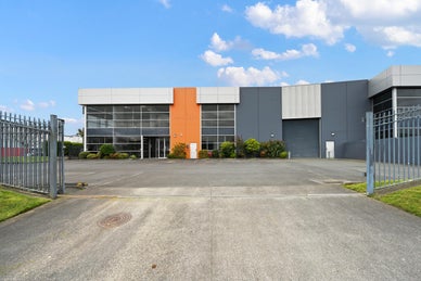 5807343_1.jpg