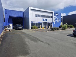 5807452_1.jpg