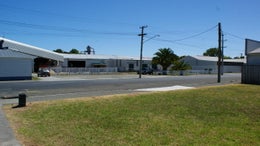 751164_1.jpg