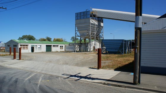 751164_3.jpg