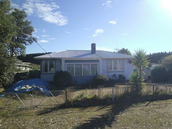 751670_2.jpg