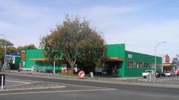 810167_1.jpg