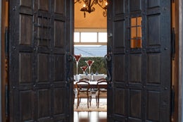810483_1.jpg