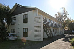 811627_1.jpg
