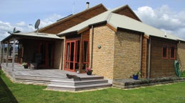 812102_1.jpg
