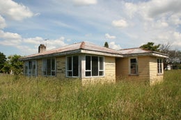 813772_1.jpg