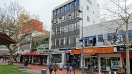814667_1.jpg