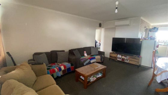 8400072_2.jpg