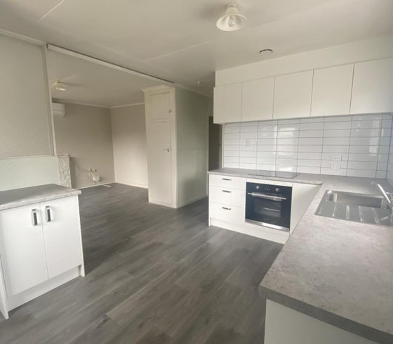 8400216_2.jpg