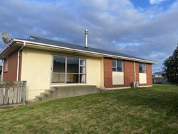 8400277_1.jpg